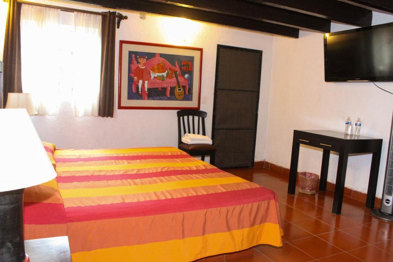 Hotel Casa Pinon Tepoztlan Bagian luar foto