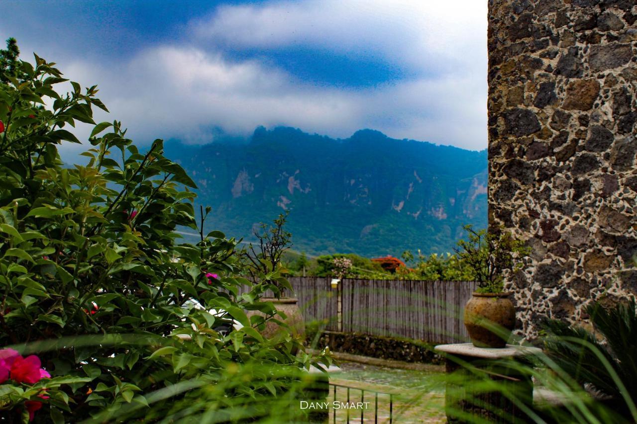 Hotel Casa Pinon Tepoztlan Bagian luar foto