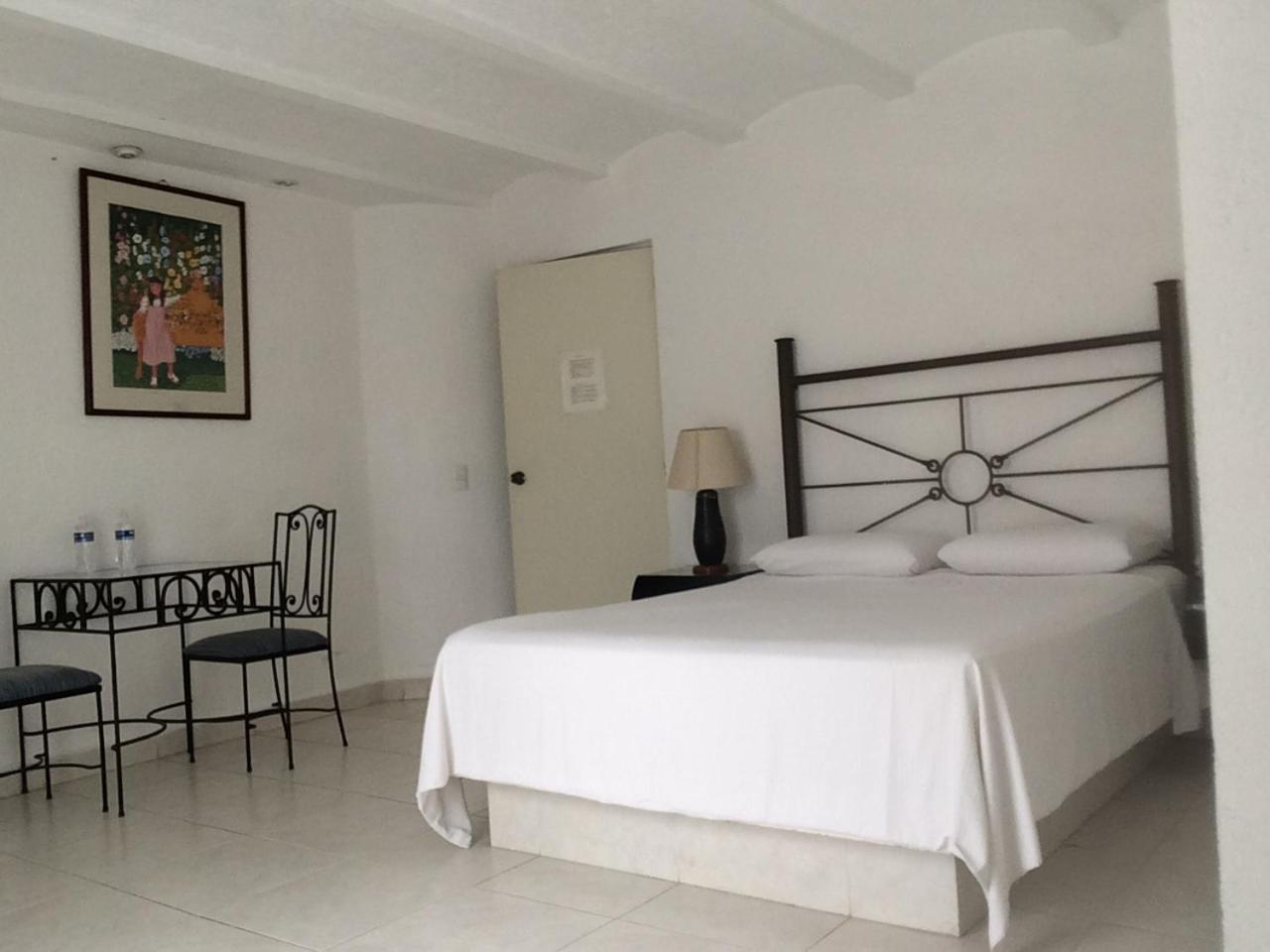 Hotel Casa Pinon Tepoztlan Bagian luar foto